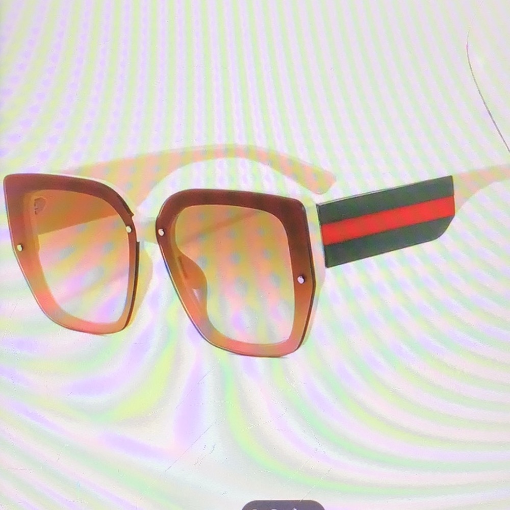 ✅FIRM PRICE✅Wardrobe High Fashion Sunglasses